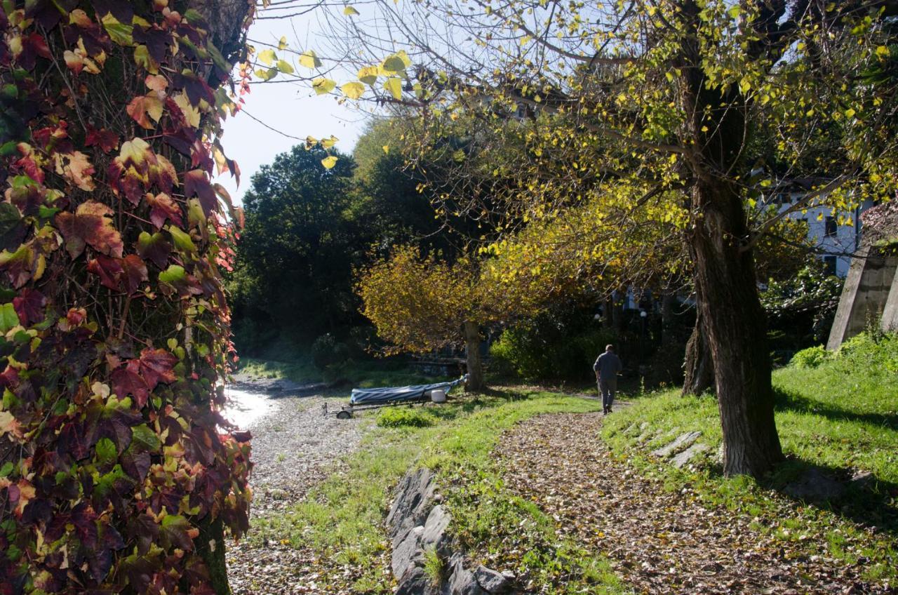 Anma Cottages The Secret Garden Pianello Del Lario Eksteriør billede