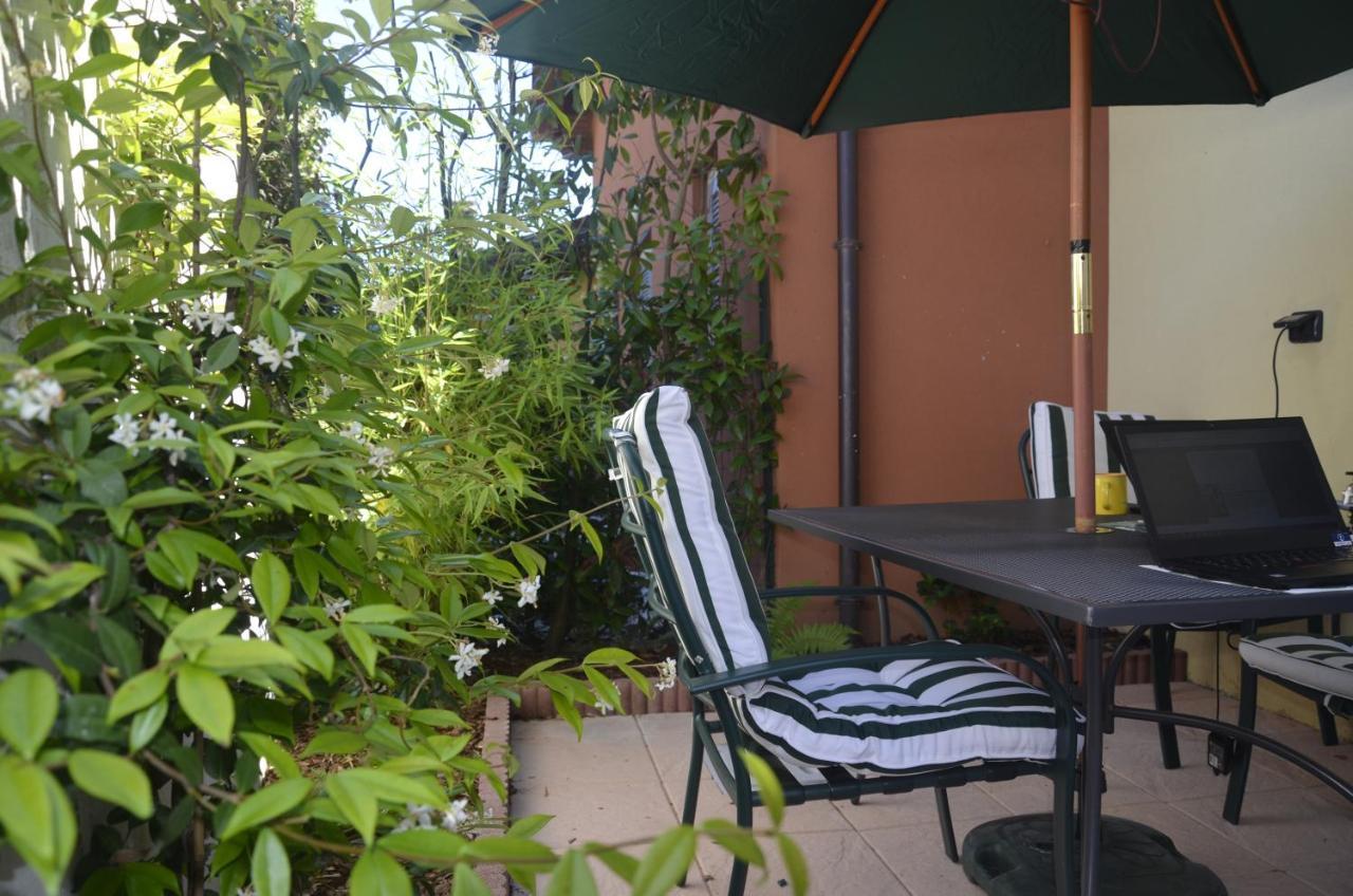 Anma Cottages The Secret Garden Pianello Del Lario Eksteriør billede