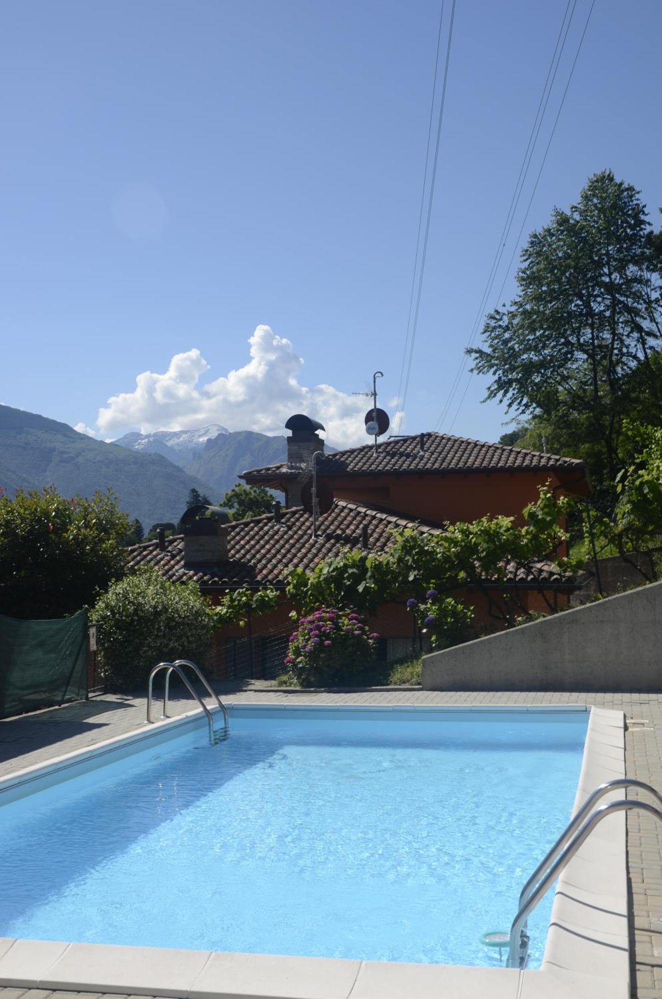 Anma Cottages The Secret Garden Pianello Del Lario Eksteriør billede