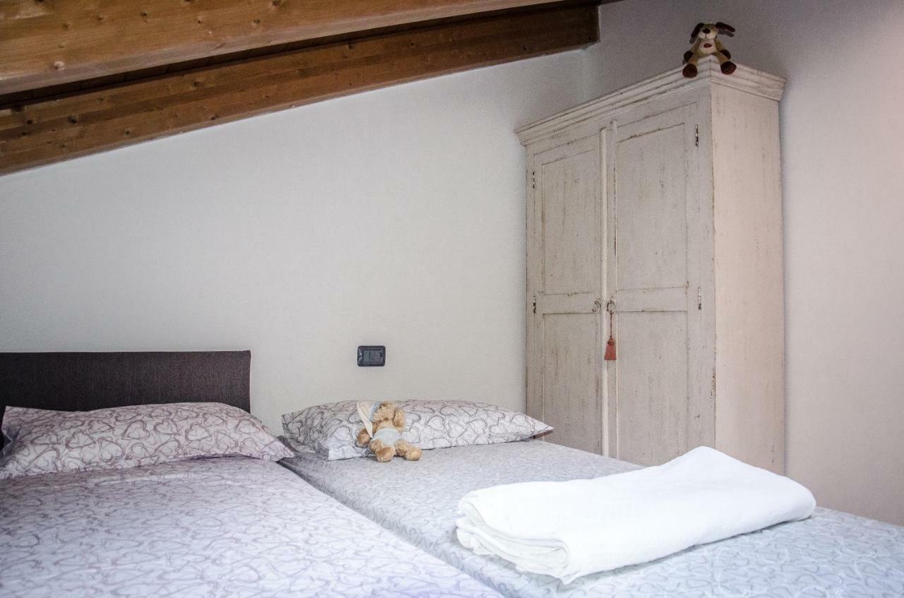 Anma Cottages The Secret Garden Pianello Del Lario Eksteriør billede